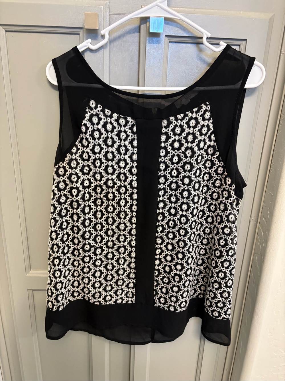 Halo Black and White Floral Mesh Yoke Sleeveless Camisole